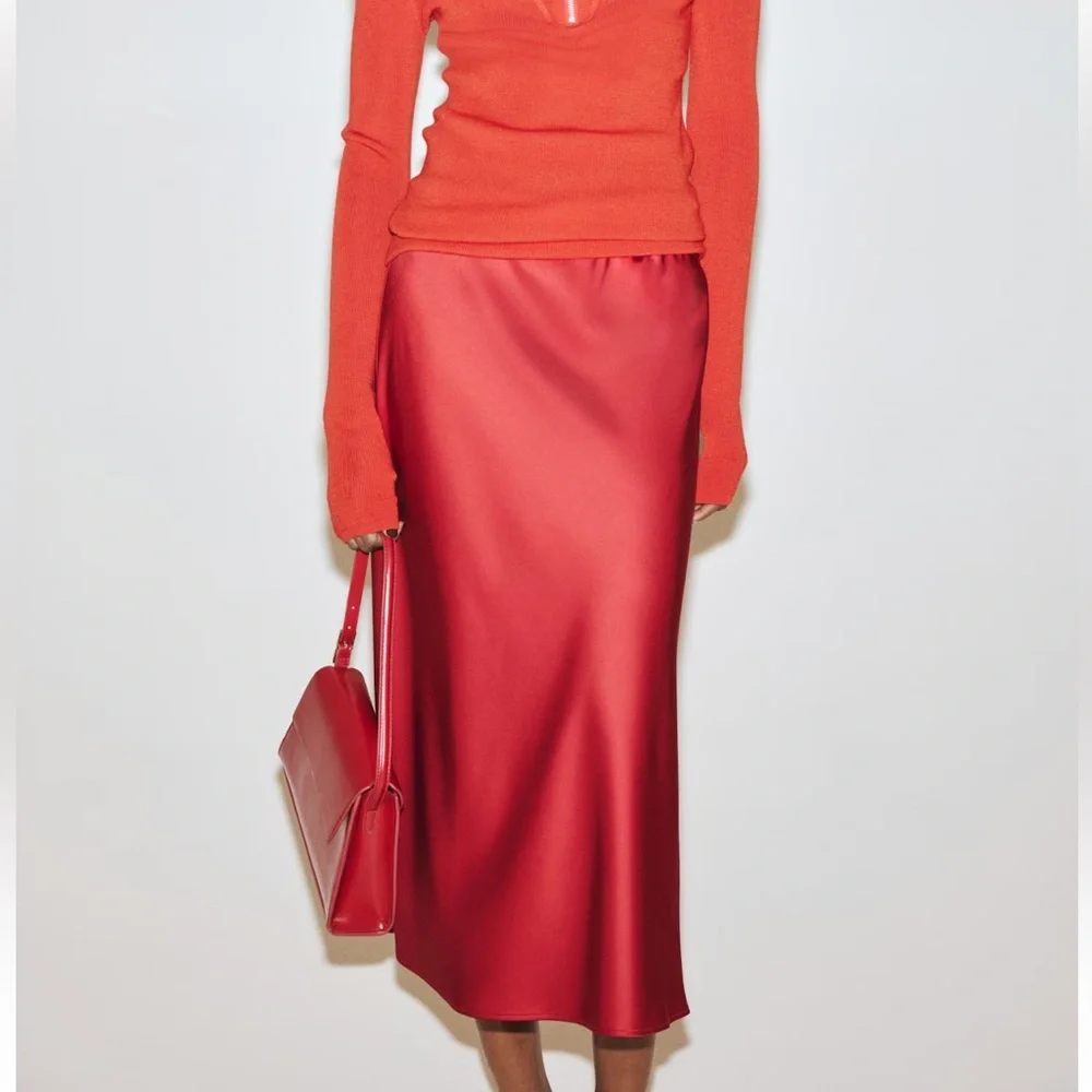 NWT H&M Elegant Red Satin Midi Skirt, XXL